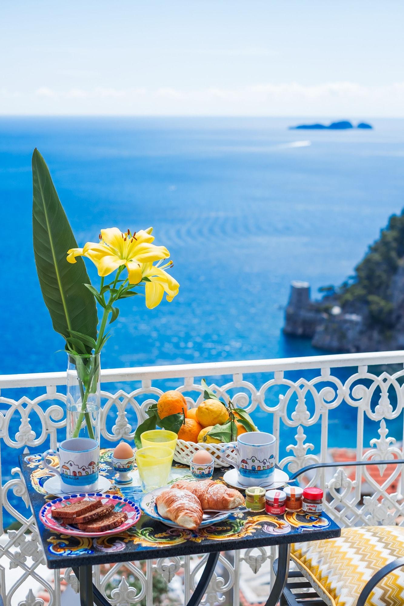 Casa Nilde Bed & Breakfast Positano Exterior photo