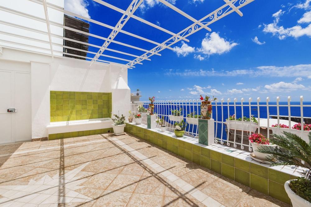 Casa Nilde Bed & Breakfast Positano Exterior photo