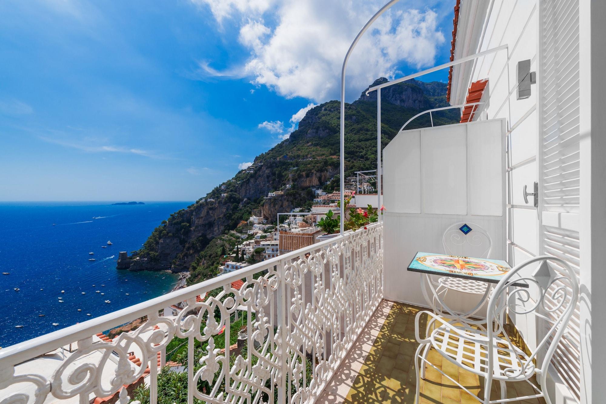 Casa Nilde Bed & Breakfast Positano Exterior photo