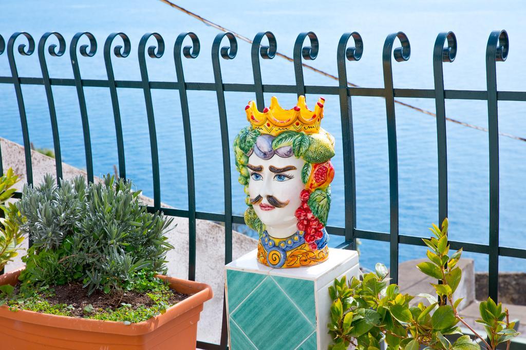 Casa Nilde Bed & Breakfast Positano Exterior photo